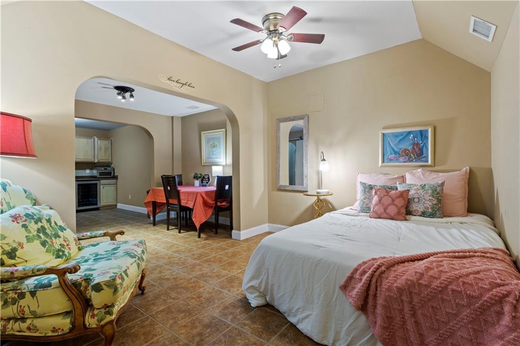 1327 Bentwater Drive