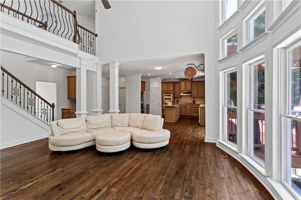 1327 Bentwater Drive