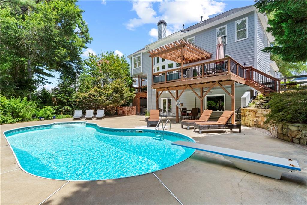 1327 Bentwater Drive