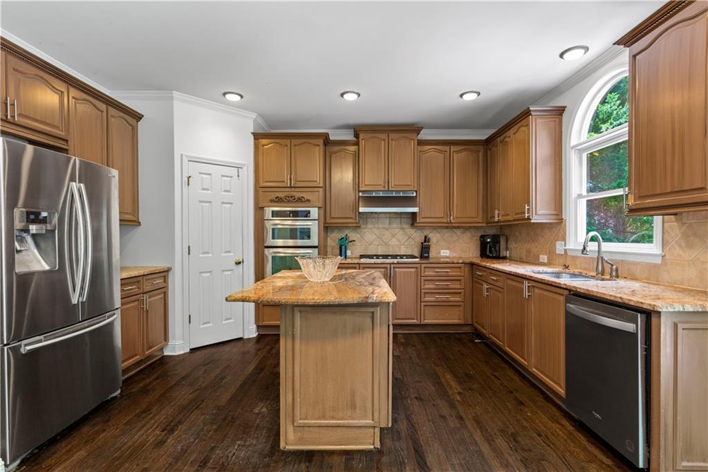 1327 Bentwater Drive