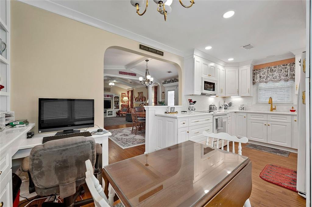 6307 Deerings Hollow