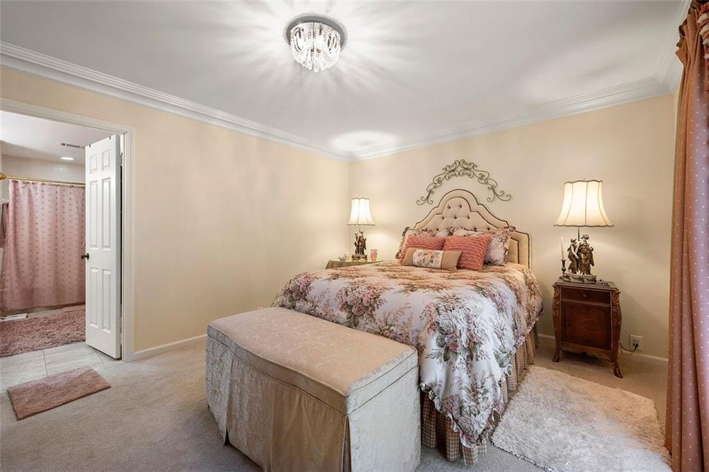 6307 Deerings Hollow