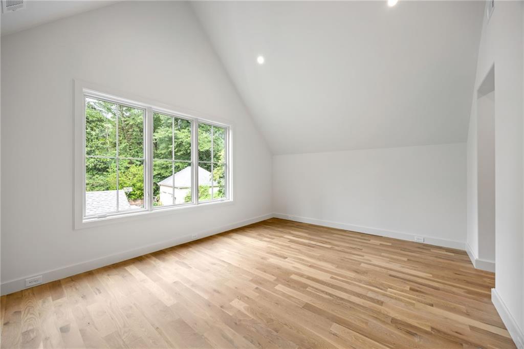 499 Broadland Road