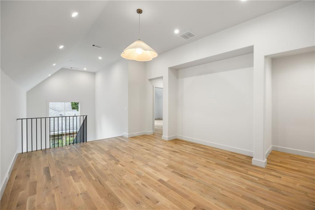 499 Broadland Road