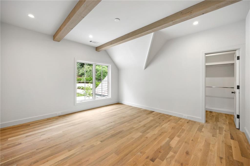 499 Broadland Road