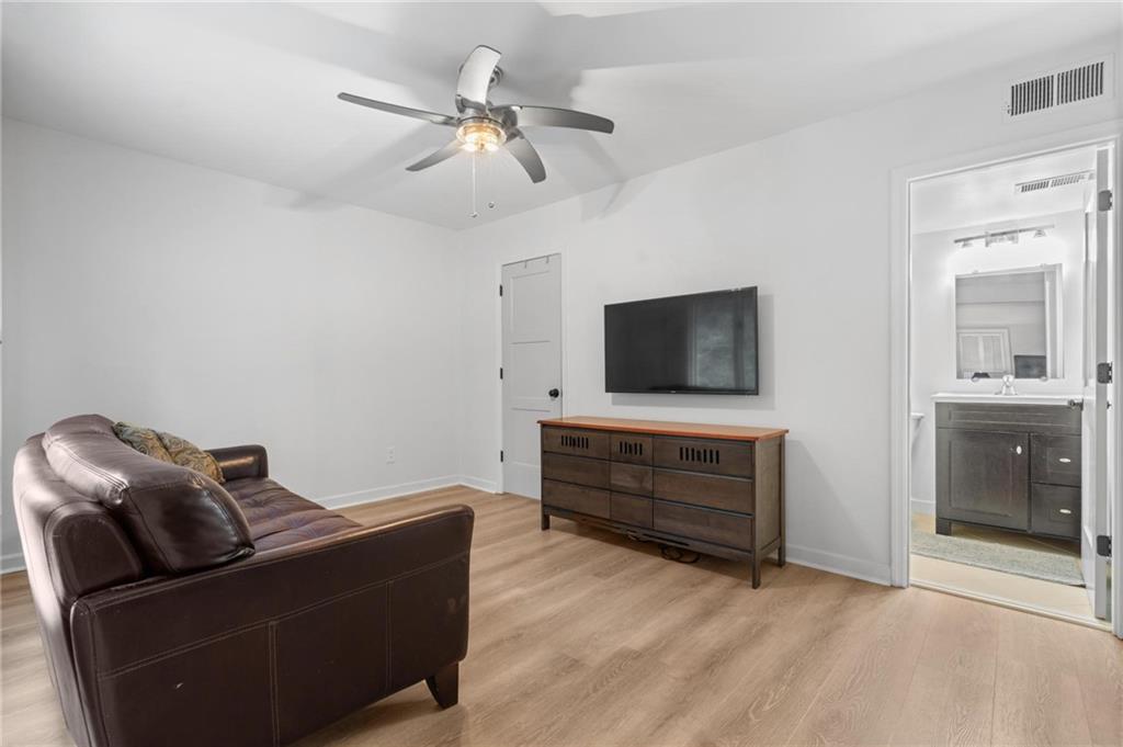 33 Ivy Trail NE