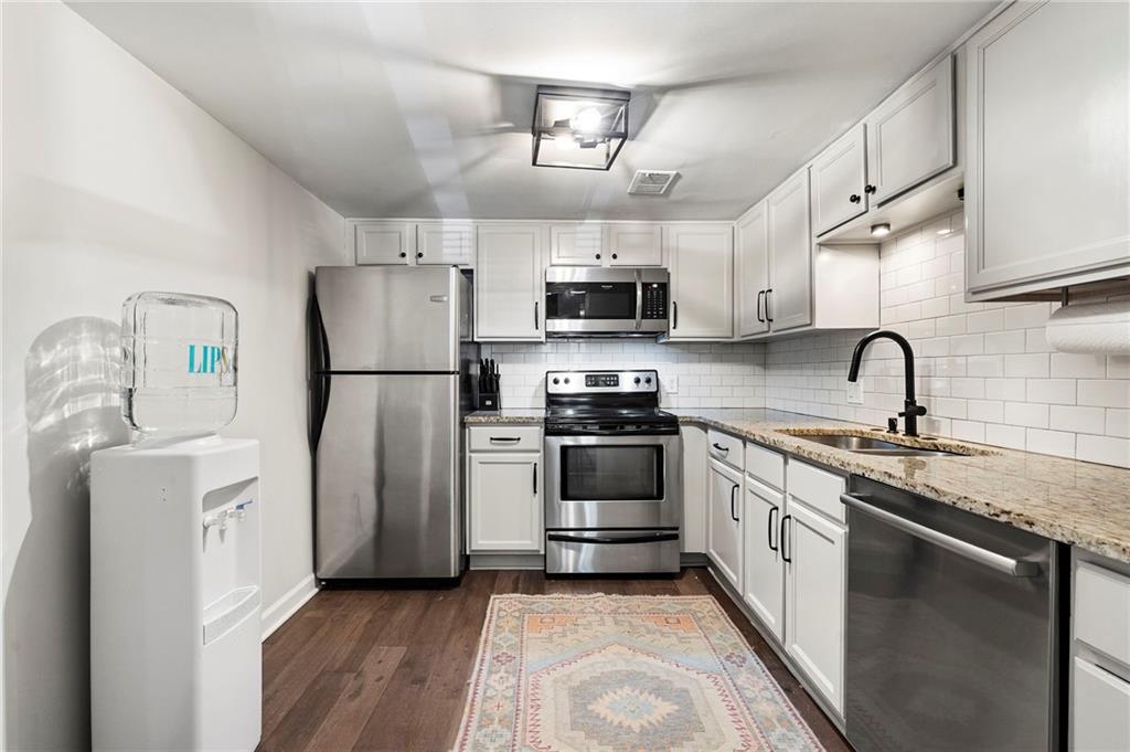 33 Ivy Trail NE