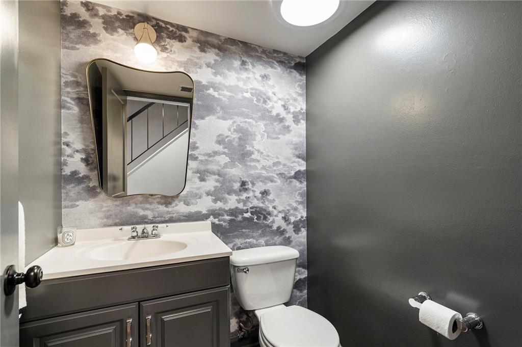 33 Ivy Trail NE