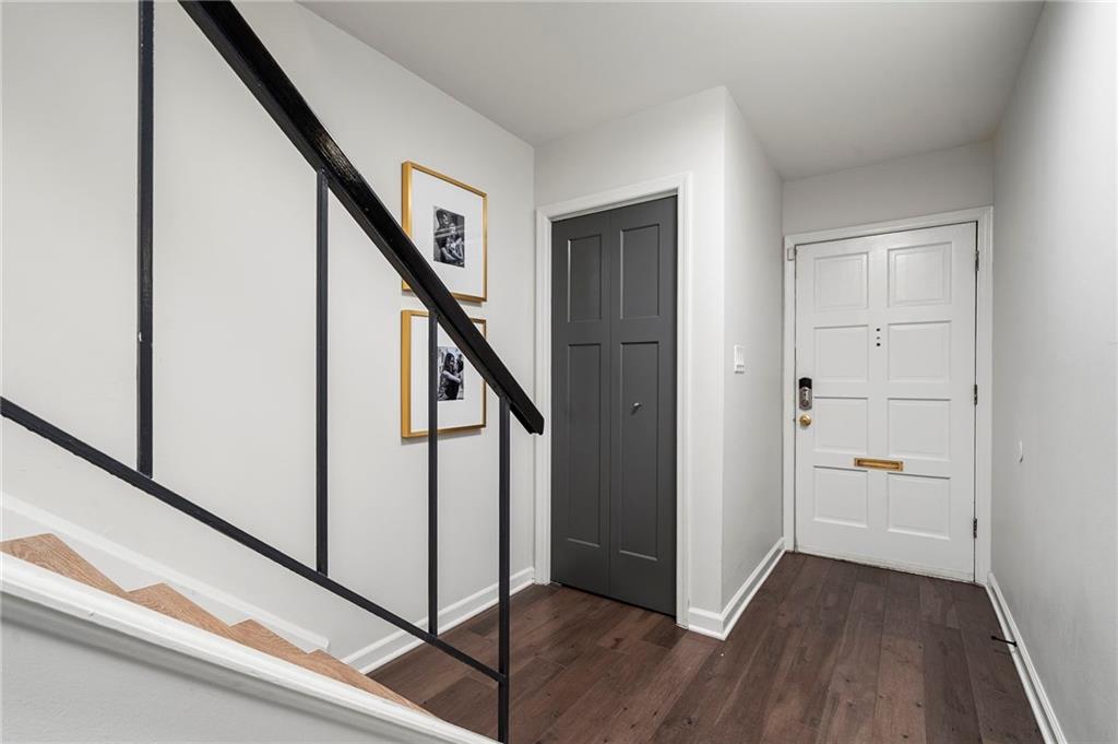 33 Ivy Trail NE