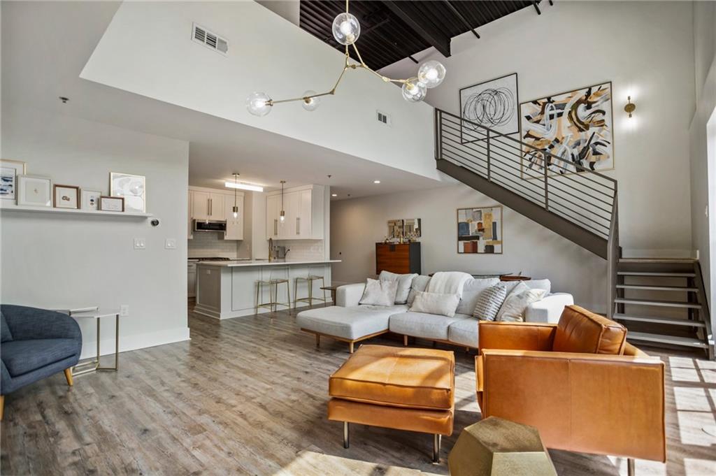 790 North Avenue NE Unit 209