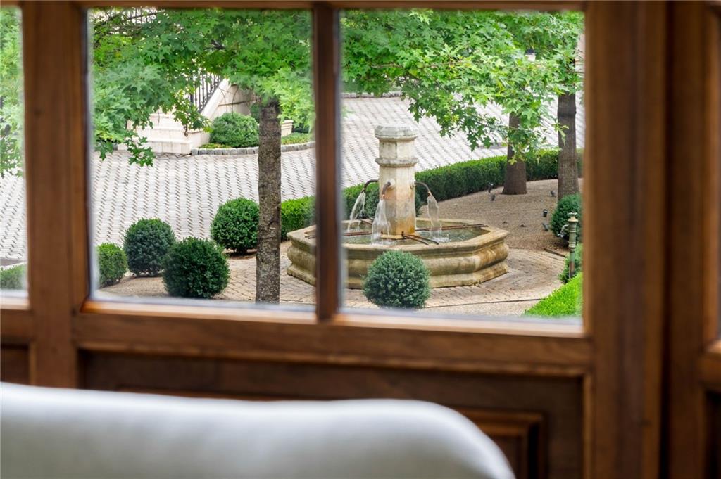 2288 Peachtree Road NW Unit 15
