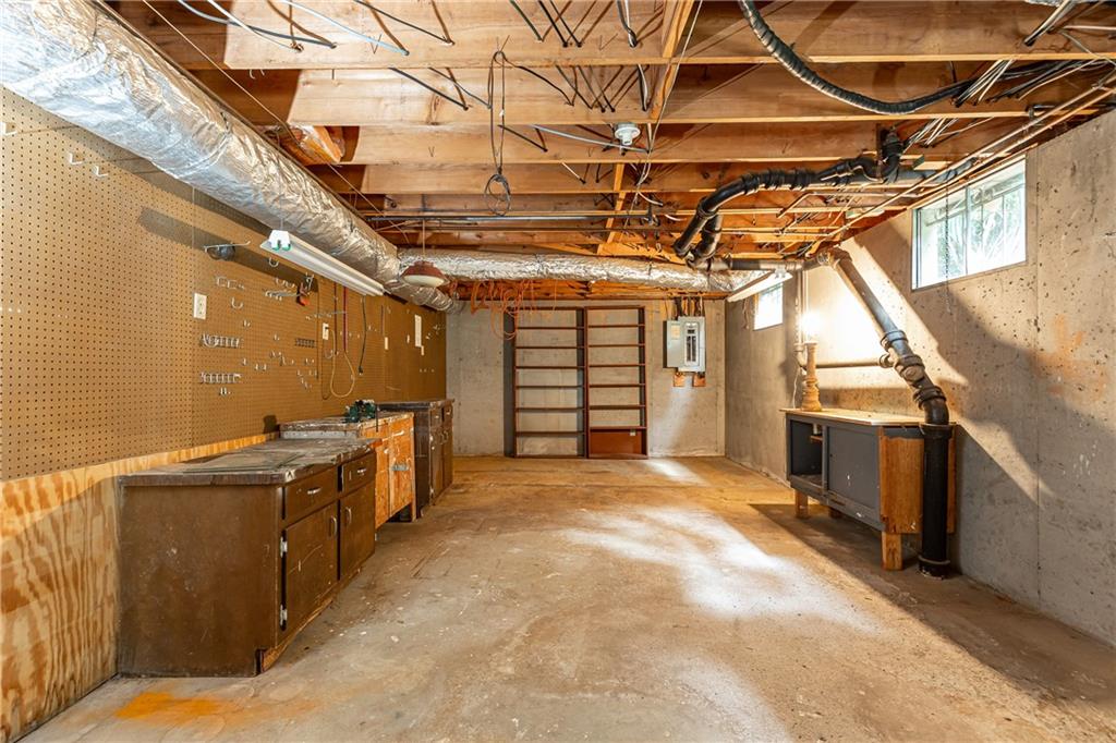 8205 Innsbruck Drive