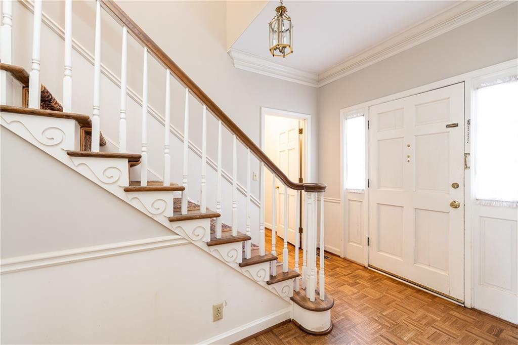 8205 Innsbruck Drive