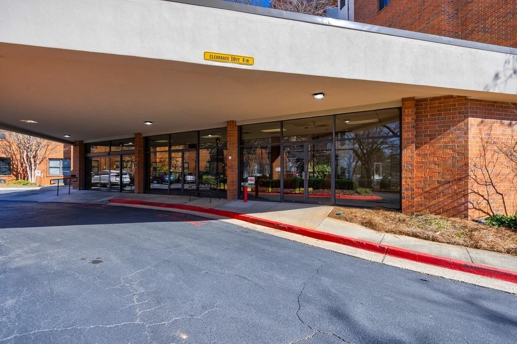 300 Johnson Ferry Road NE Unit B113