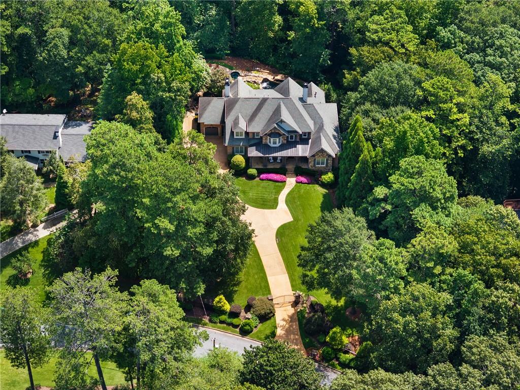 5575 Lake Island Drive
