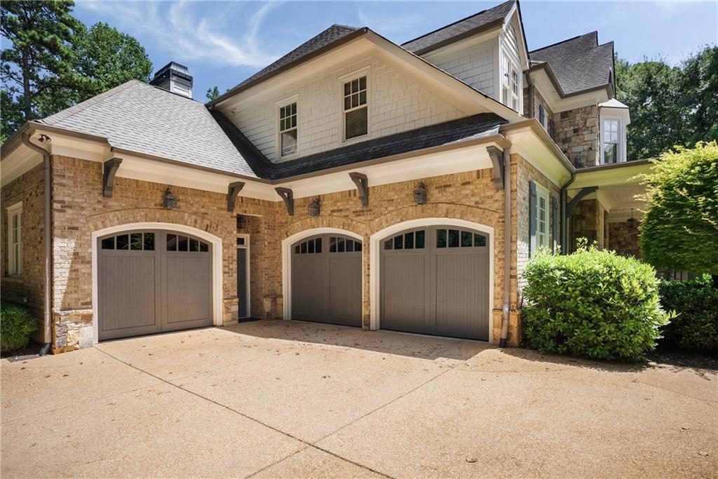 5575 Lake Island Drive