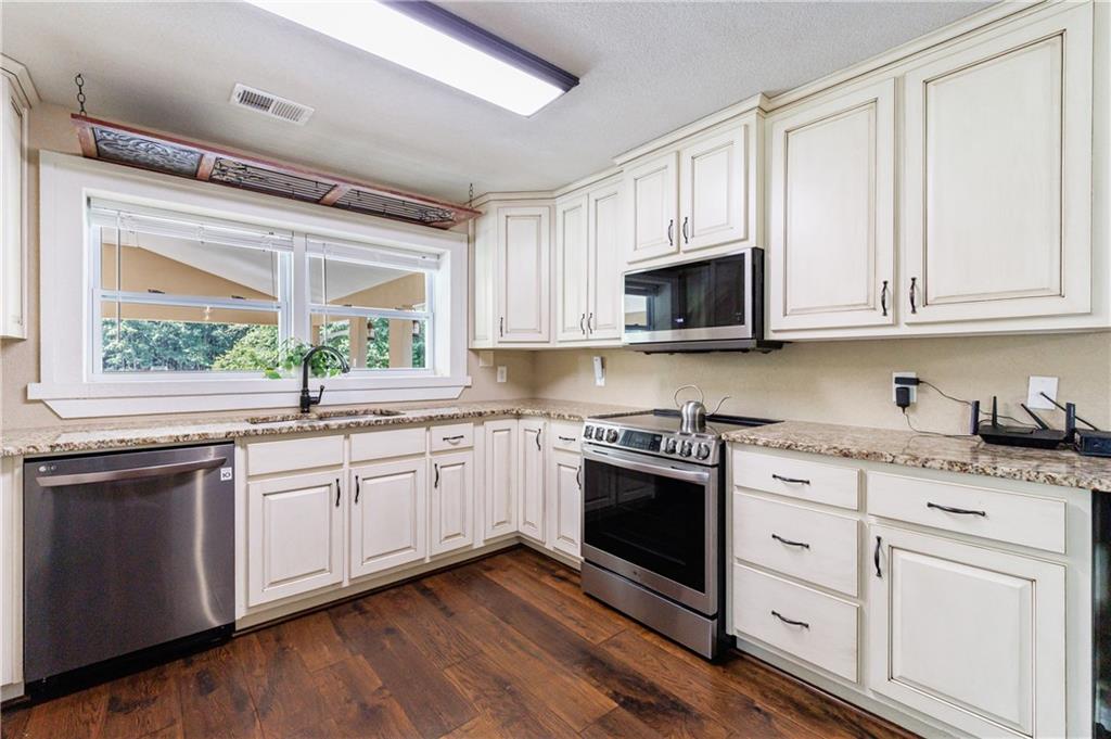 5149 Highway 155 N