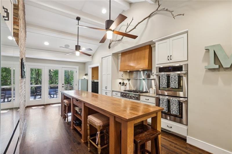 1050 Mountain Creek Trail