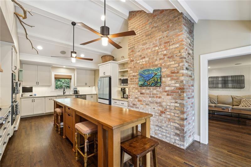 1050 Mountain Creek Trail