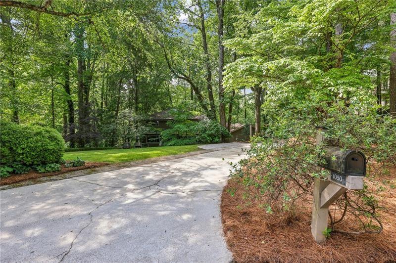 1050 Mountain Creek Trail