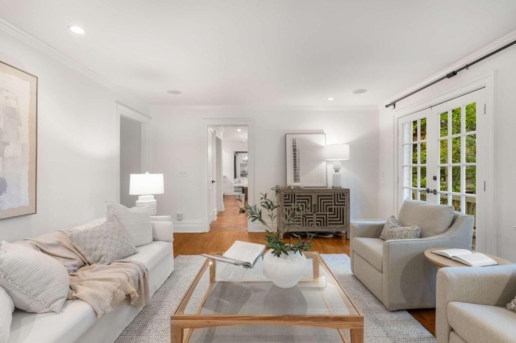 1370 Hanover West Drive