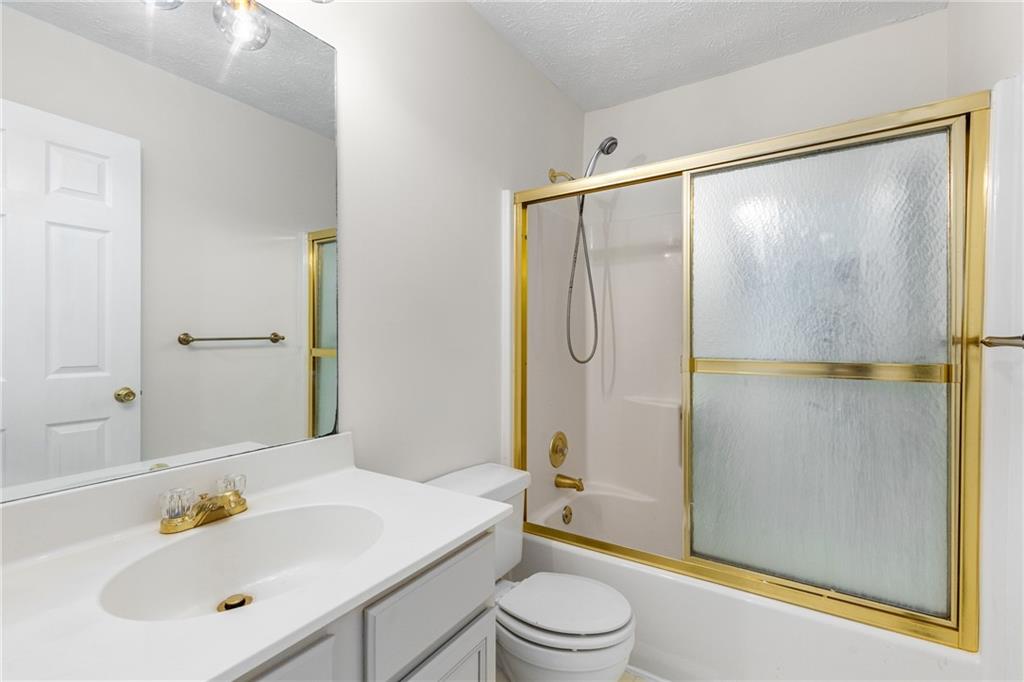 1593 Pinebreeze Drive