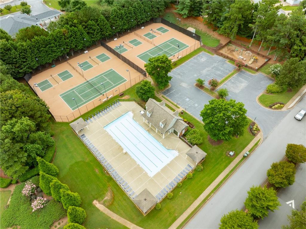 1593 Pinebreeze Drive