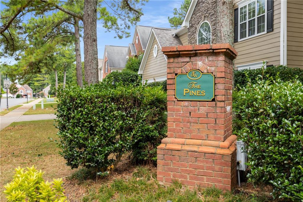 1593 Pinebreeze Drive