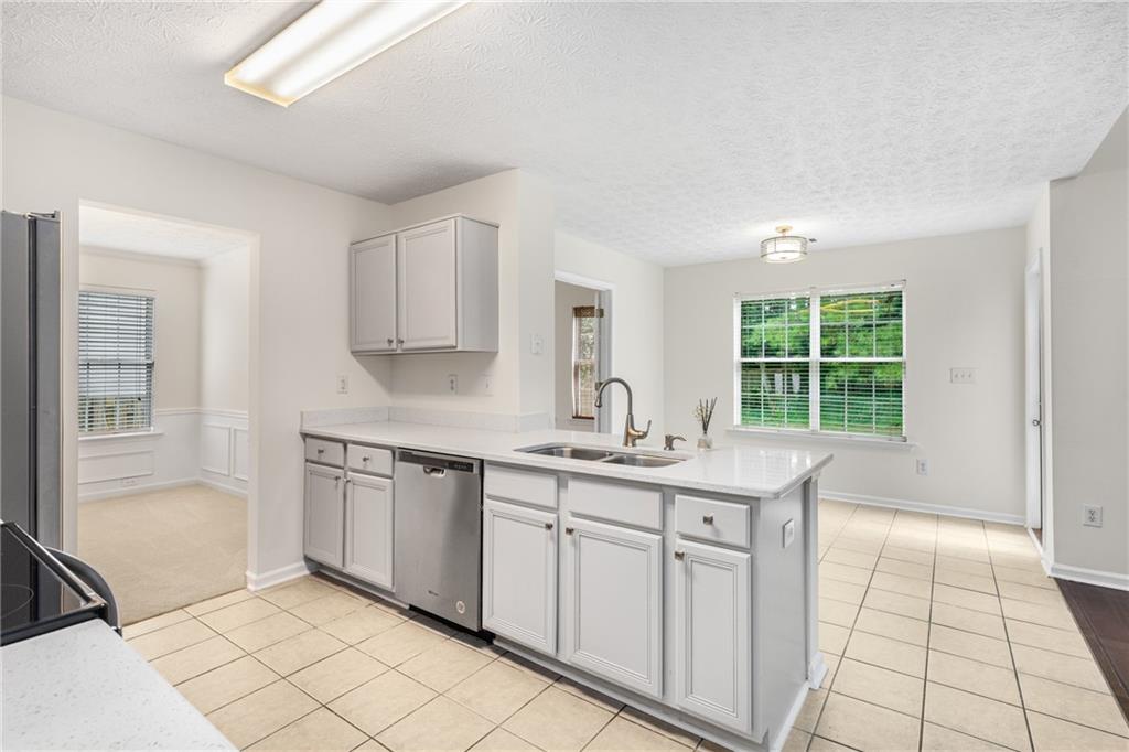 1593 Pinebreeze Drive