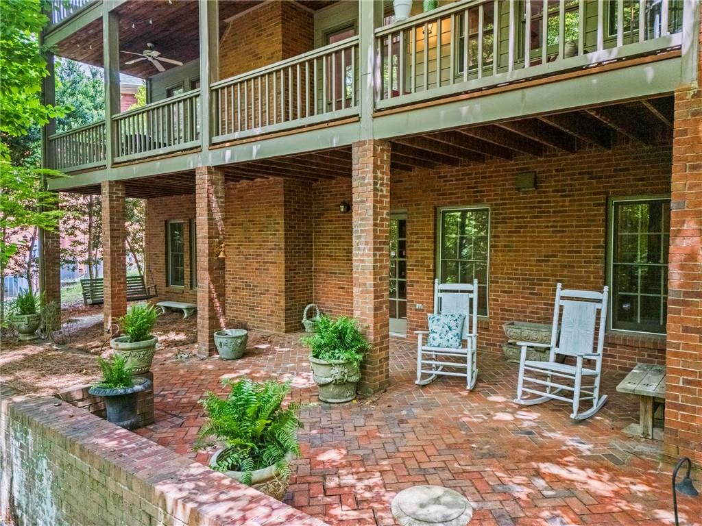 2910 Leeds Garden Lane