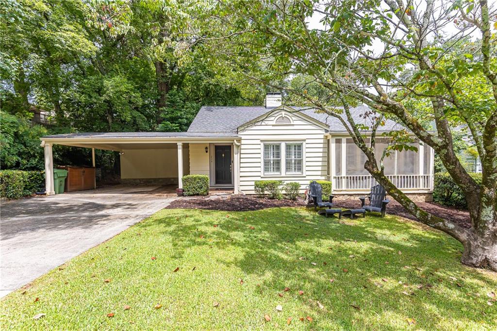 224 Peachtree Way NE