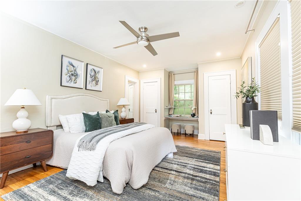 224 Peachtree Way NE