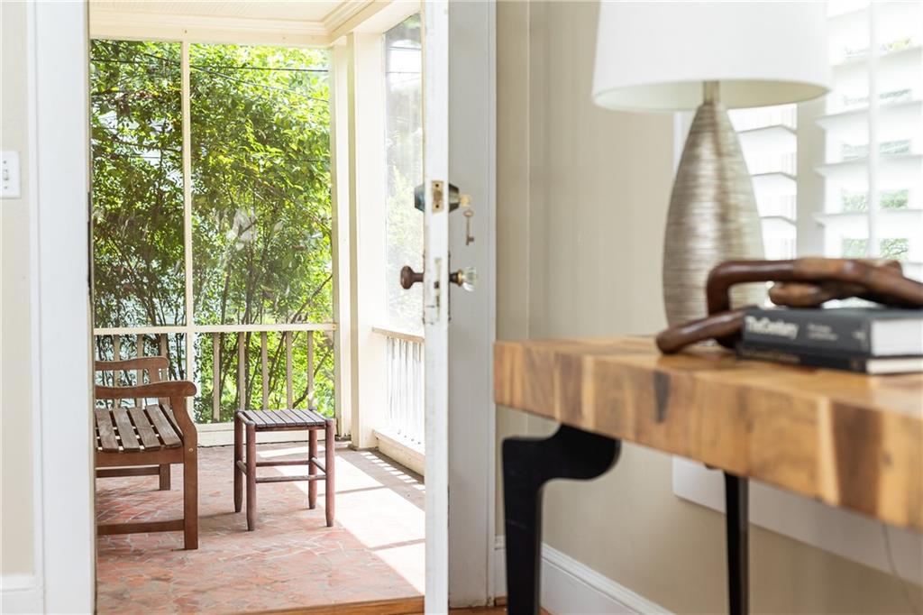 224 Peachtree Way NE