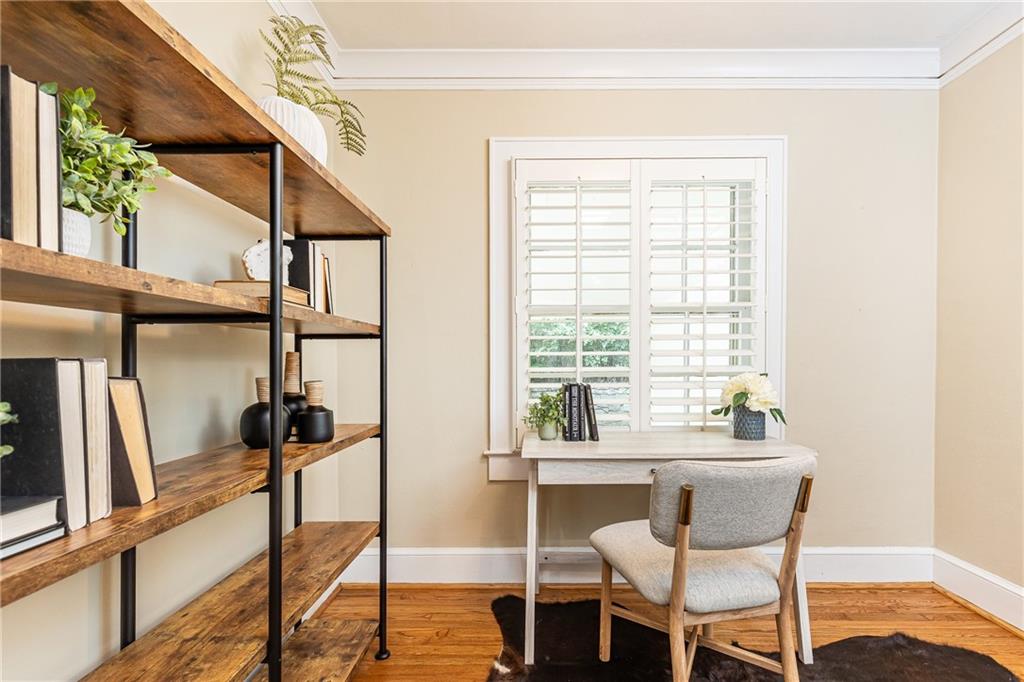 224 Peachtree Way NE