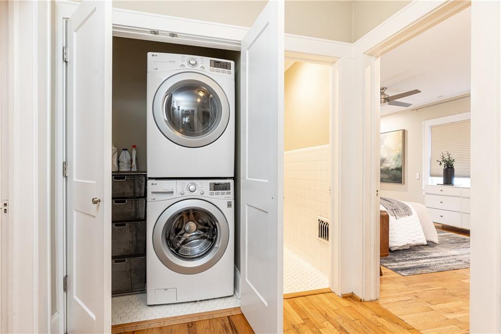 224 Peachtree Way NE