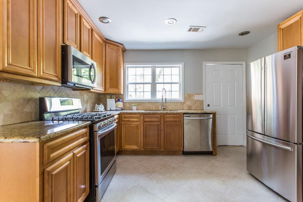 352 Elvira Street SE