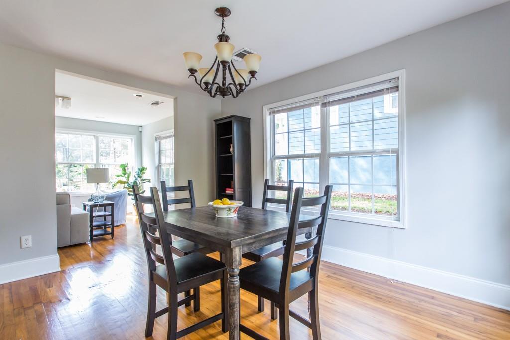 352 Elvira Street SE