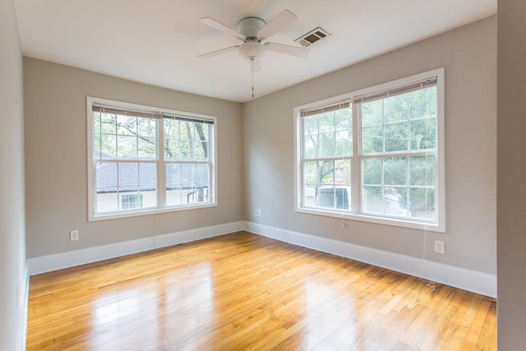 352 Elvira Street SE