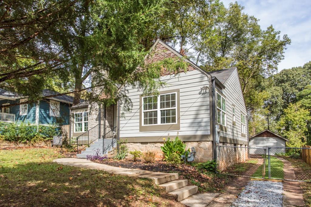 352 Elvira Street SE