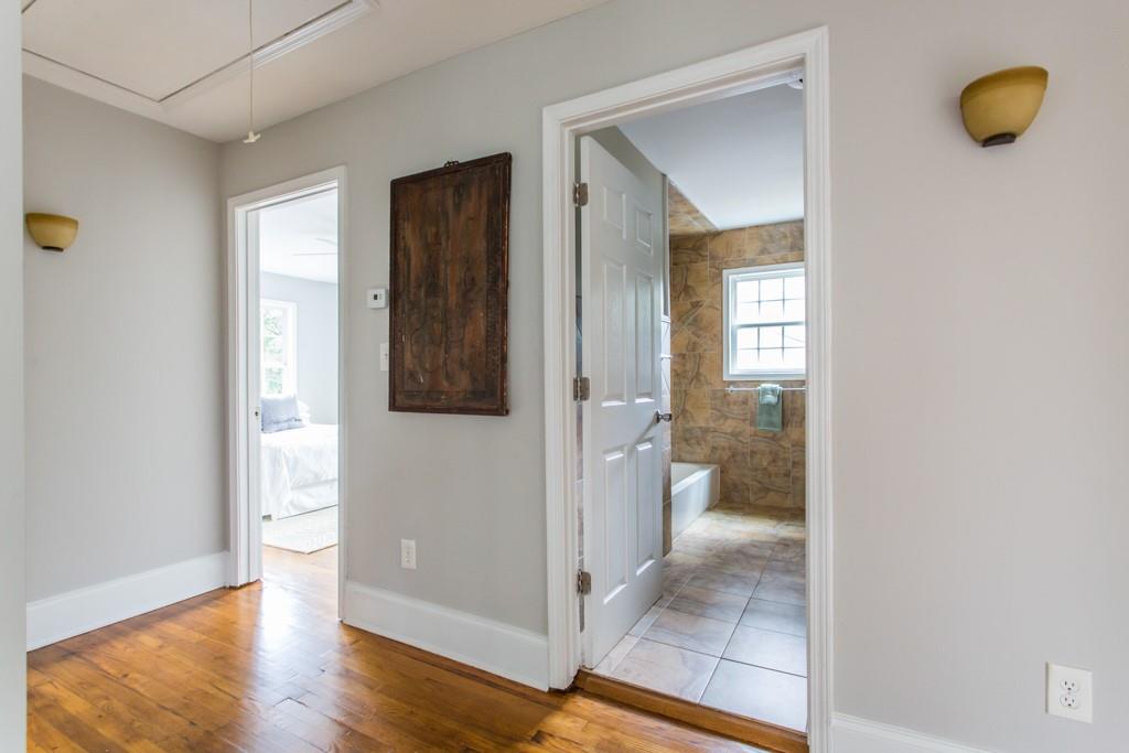 352 Elvira Street SE