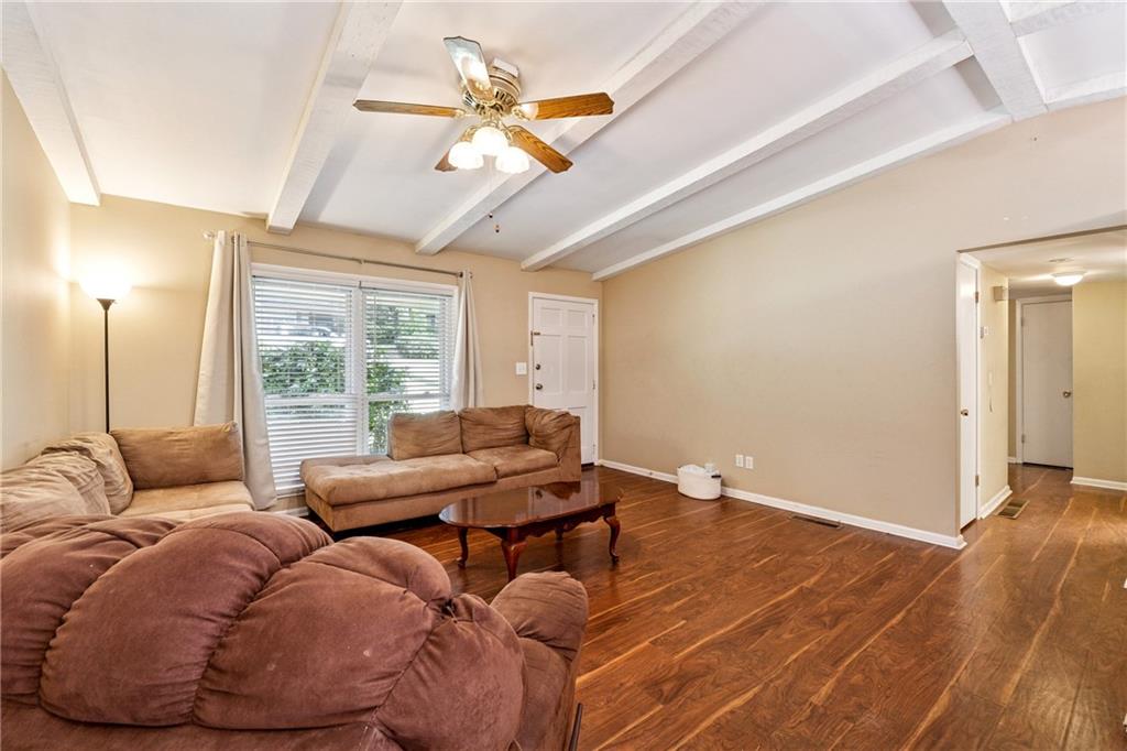 2624 Spring Drive SE