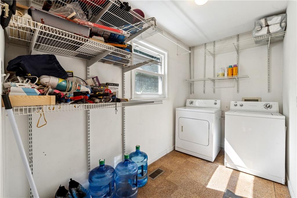 2624 Spring Drive SE