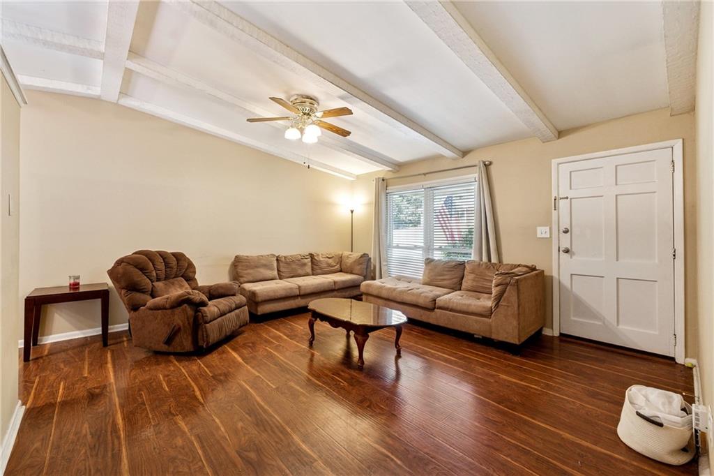 2624 Spring Drive SE