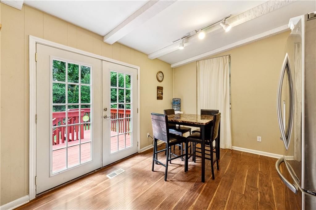 2624 Spring Drive SE