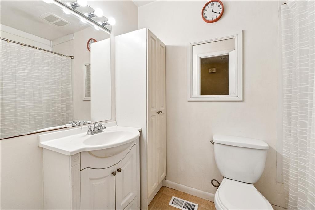 2624 Spring Drive SE