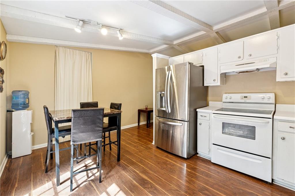 2624 Spring Drive SE