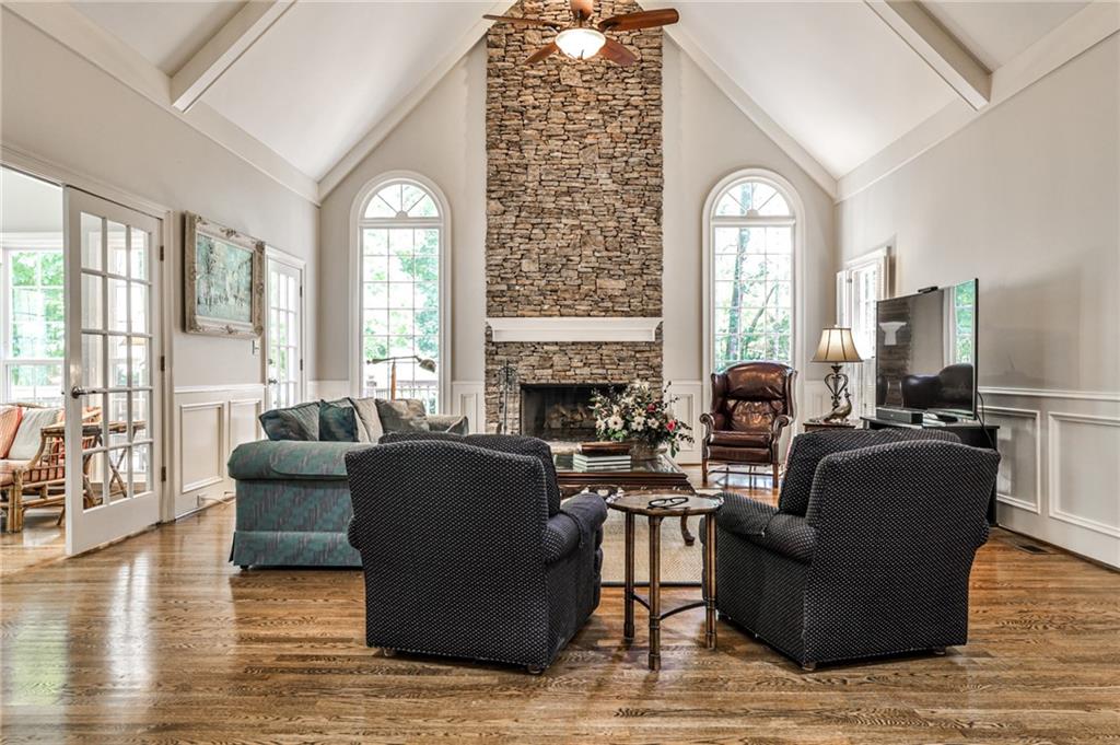 425 Tapestry Trail