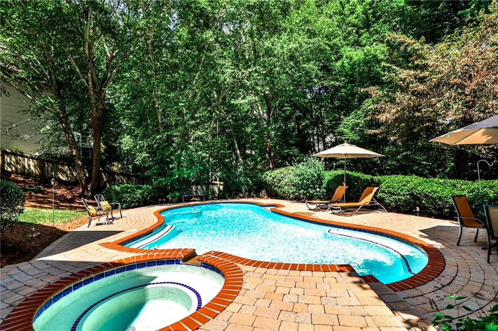 425 Tapestry Trail