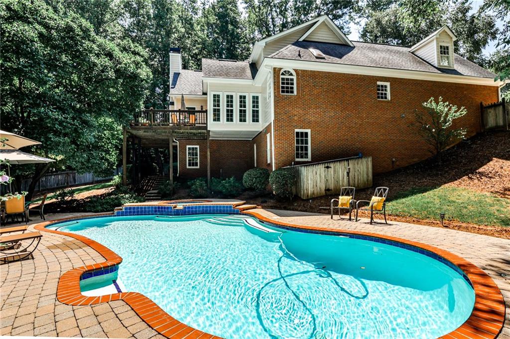 425 Tapestry Trail