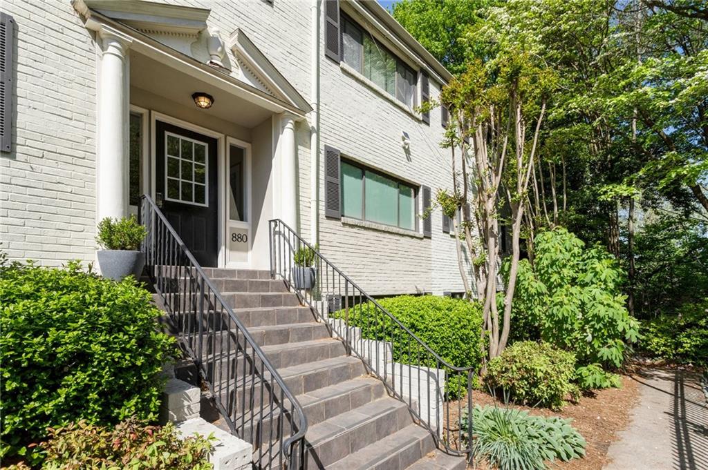 880 Glendale Terrace NE Unit 9
